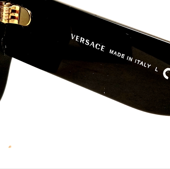Versace Cat Eye Tropical Sunglasses 49087 New made in Italy. - Picture 5 of 6